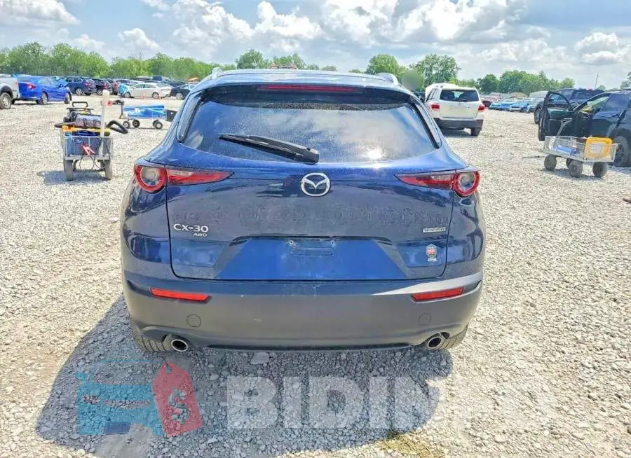 3MVDMBCL8NM457925 Photo# 6