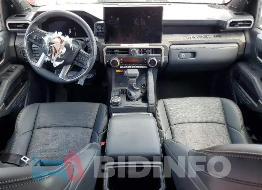 3TYLB5JN2RT012017 Photo# 8