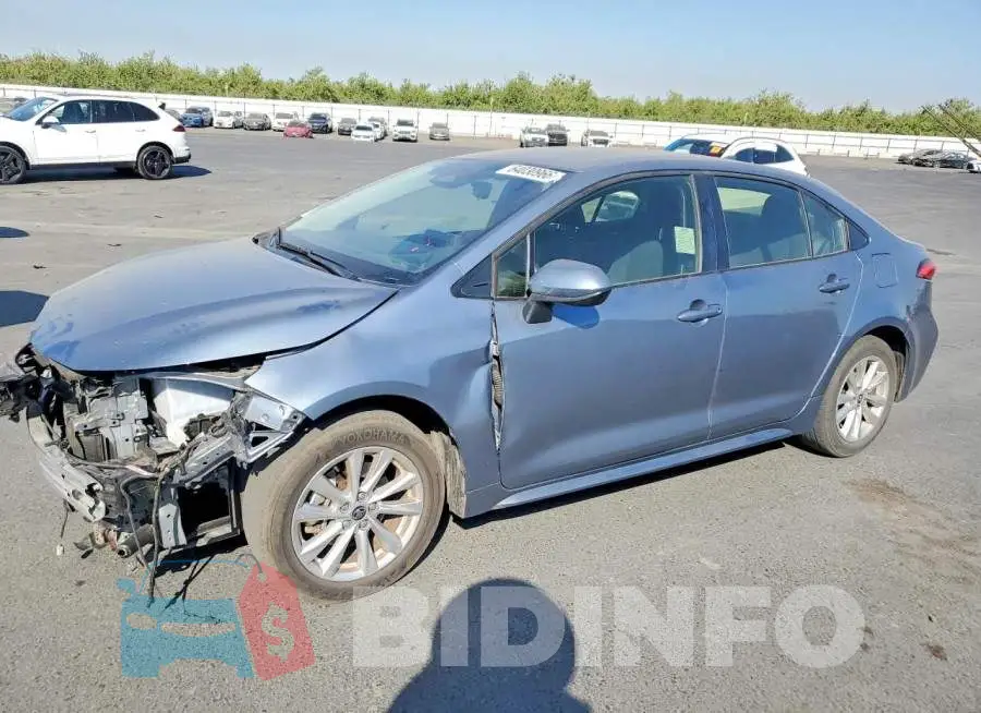 JTDBCMFE7R3068544 Photo# 1