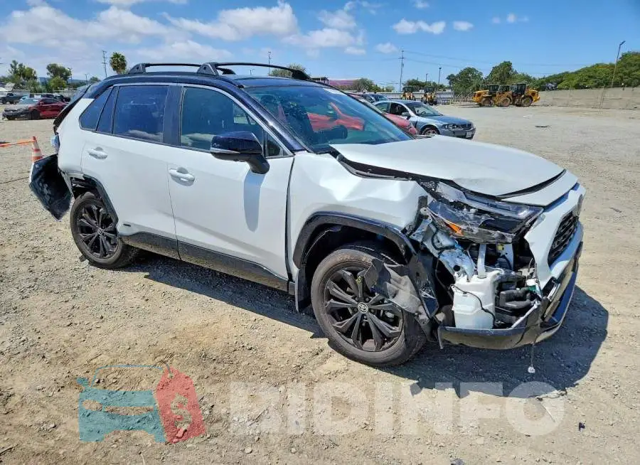 JTME6RFV8RD566294 Photo# 4