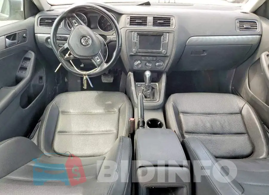 3VWDB7AJ8HM313816 Photo# 8