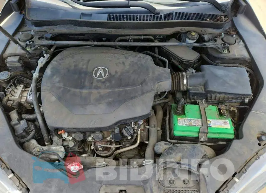 19UUB2F53JA002039 Photo# 11