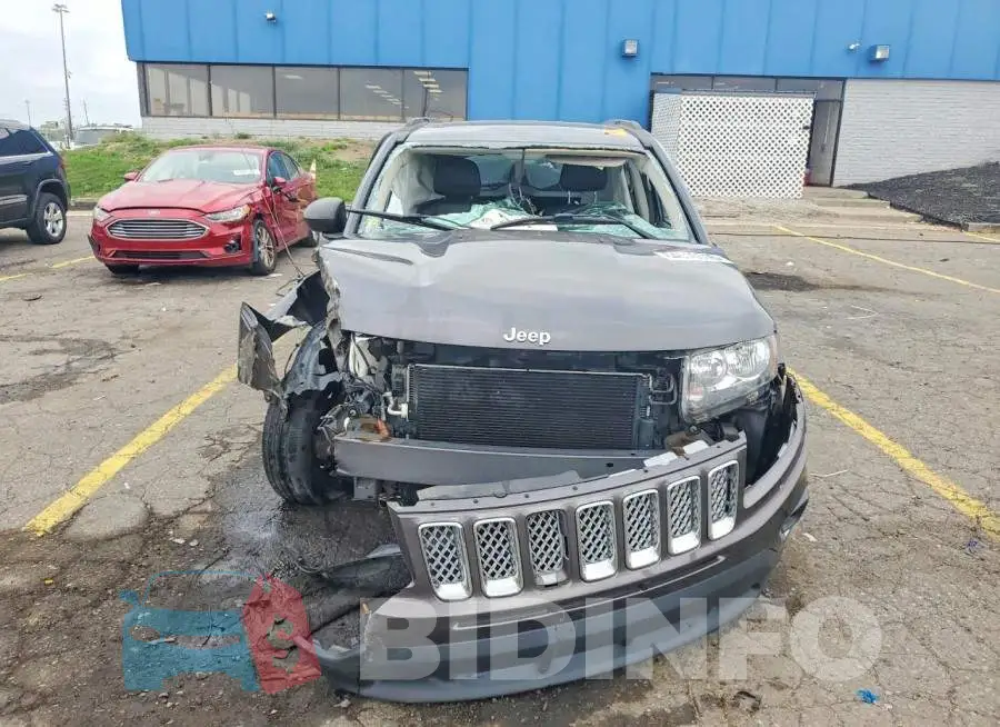 1C4NJDEB2HD178257 Photo# 5