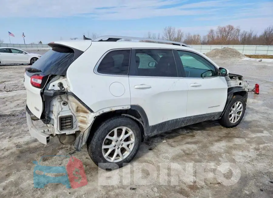 1C4PJMCB8HW576282 Photo# 3
