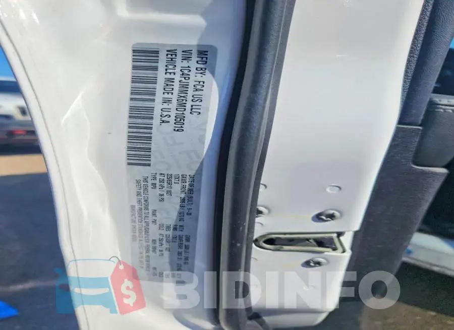 1C4PJMMX6MD105019 Photo# 12