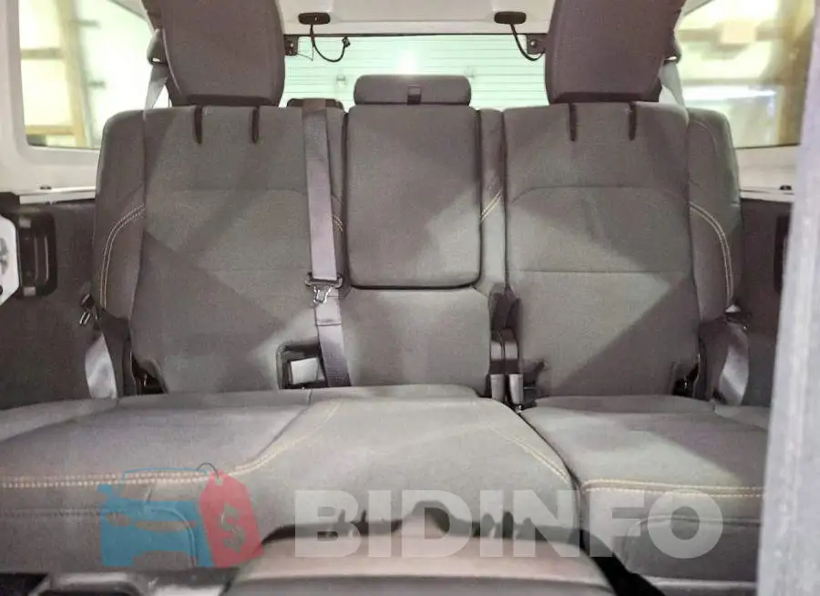 1C4RJXP63RW270812 Photo# 10