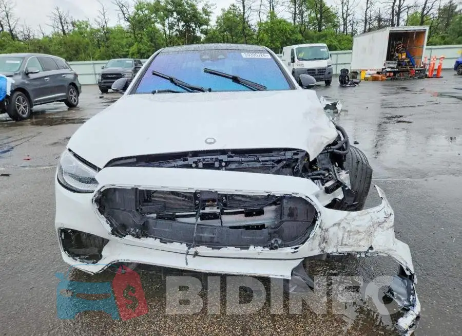 W1K6G8CB0RA300569 Photo# 5