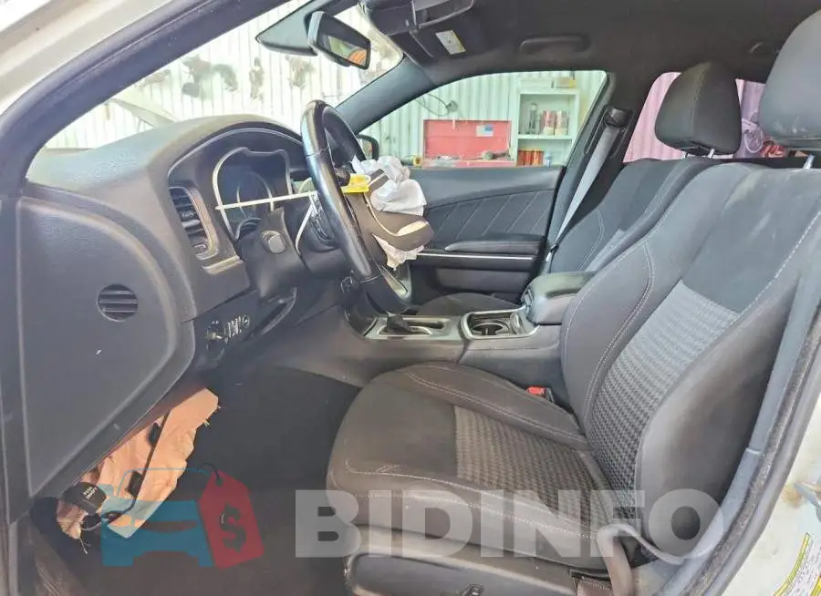 2C3CDXJG8JH136304 Photo# 7