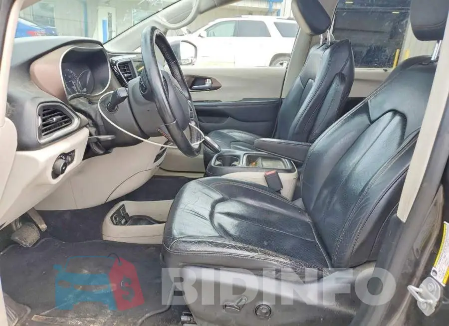 2C4RC1BG6JR110475 Photo# 7