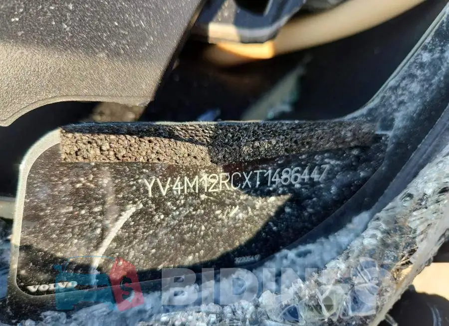 YV4M12RCXT1486447 Photo# 12