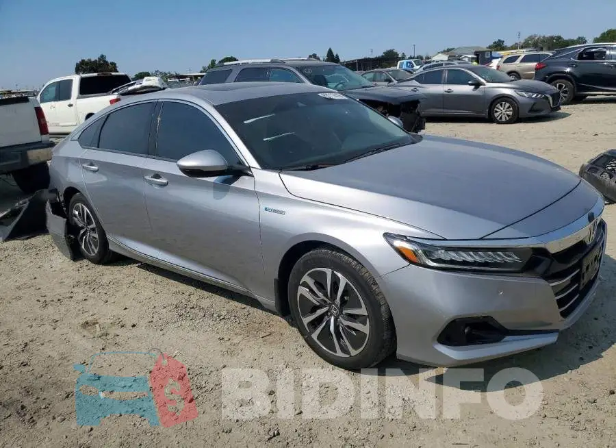 1HGCV3F5XNA002084 Photo# 4
