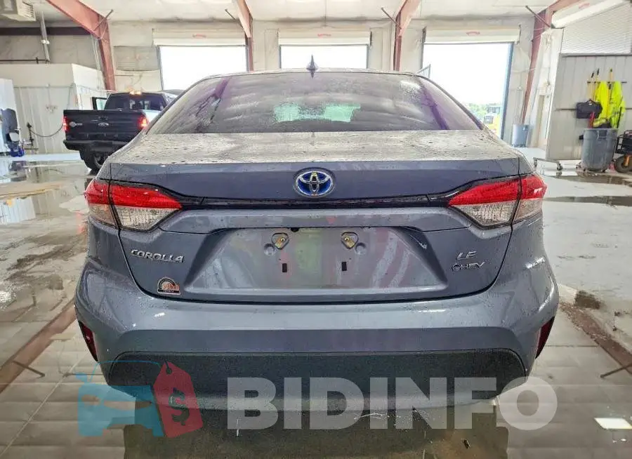 JTDBCMFE3S3105613 Photo# 6