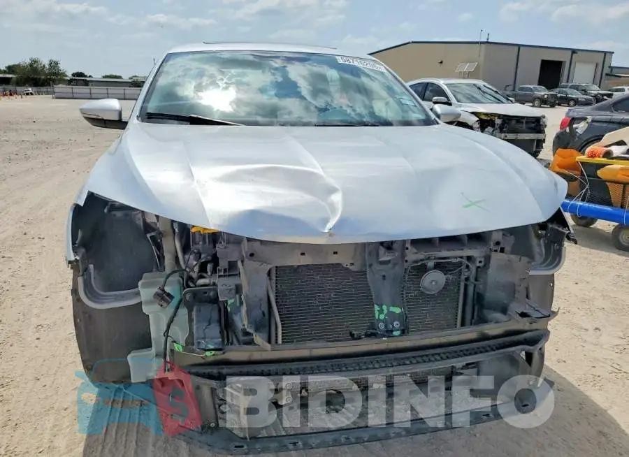 1VWSA7A33MC005783 Photo# 5