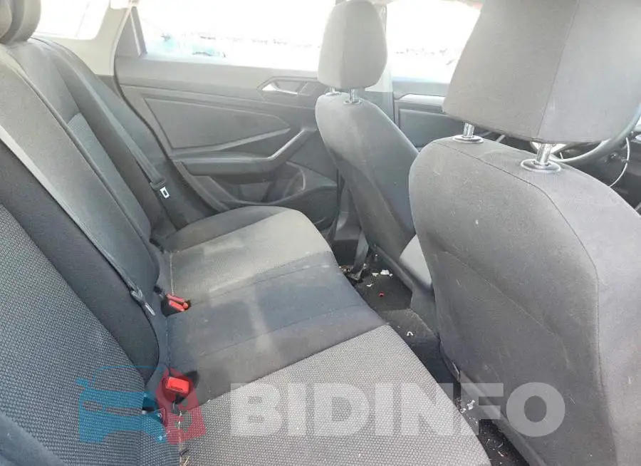 3VWCB7BU4KM236213 Photo# 10