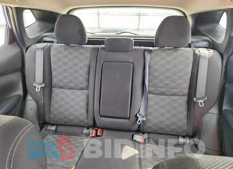 JN1BJ1CRXHW113908 Photo# 10