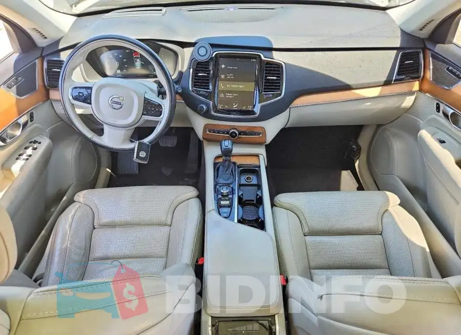 YV4A22PL5J1208362 Photo# 8