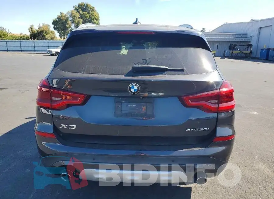5UXTR9C58KLR03947 Photo# 6