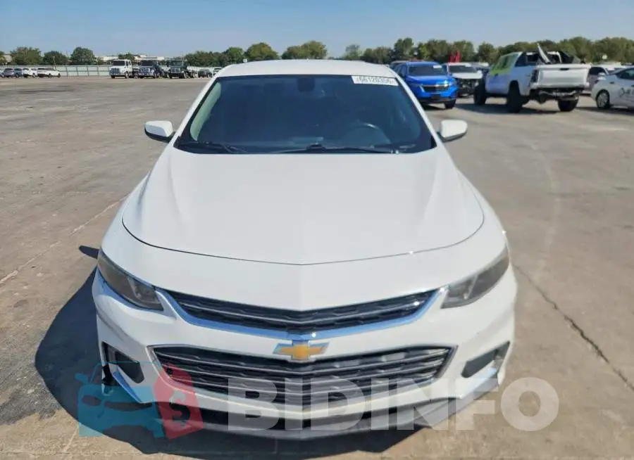 1G1ZD5ST3JF192019 Photo# 5