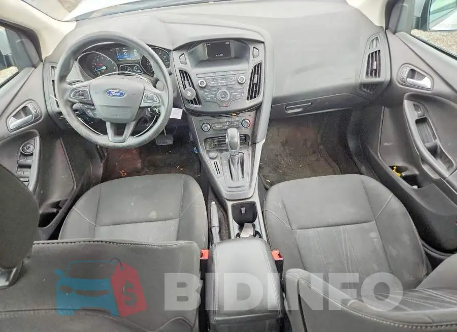 1FADP3F25JL262190 Photo# 8