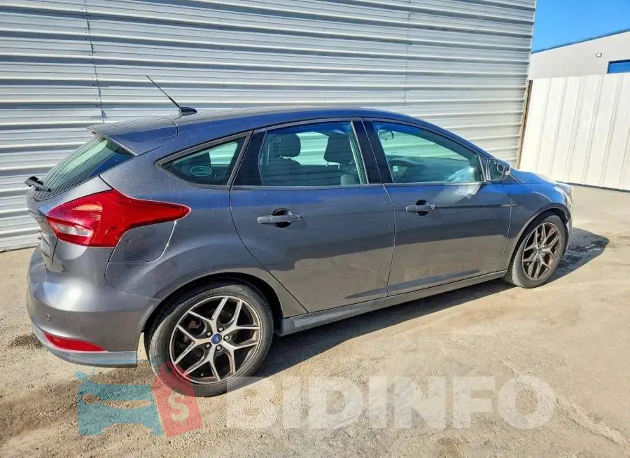 1FADP3M21JL303997 Photo# 3