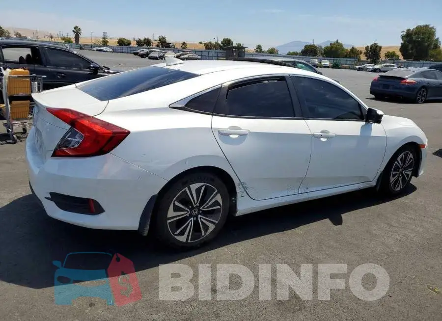 19XFC1F38HE213614 Photo# 3