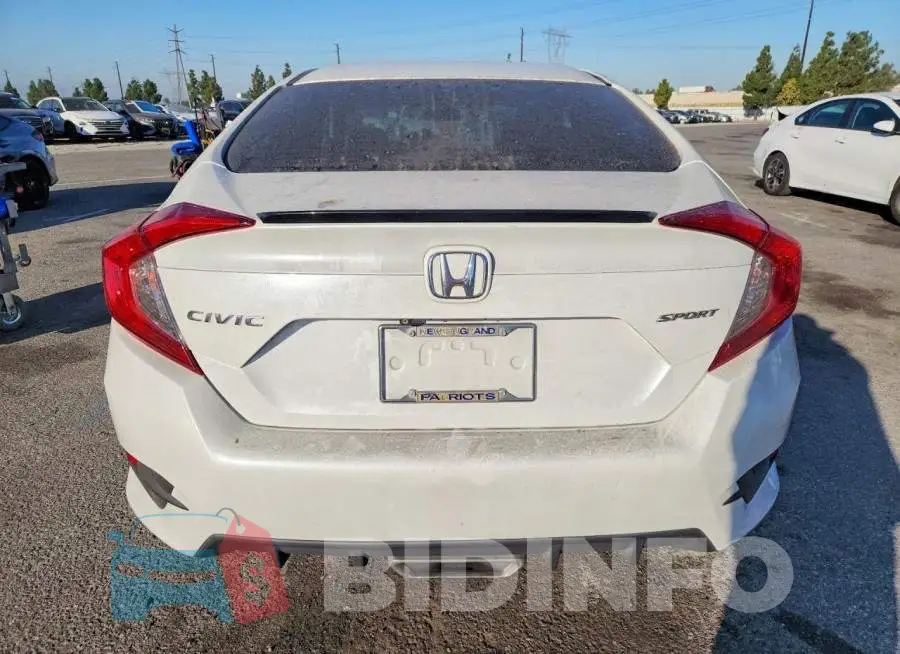 19XFC2F89KE203618 Photo# 6