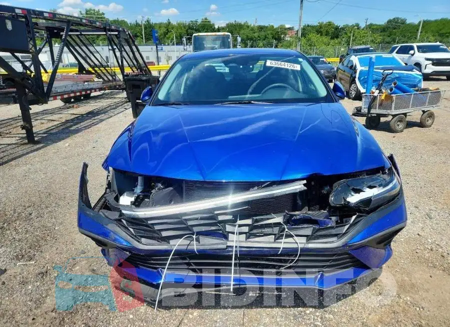KMHLM4DGXRU823505 Photo# 5
