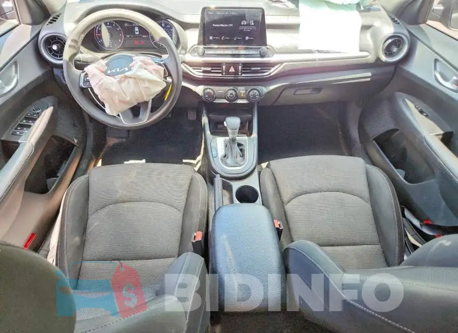3KPF24AD2PE600582 Photo# 8