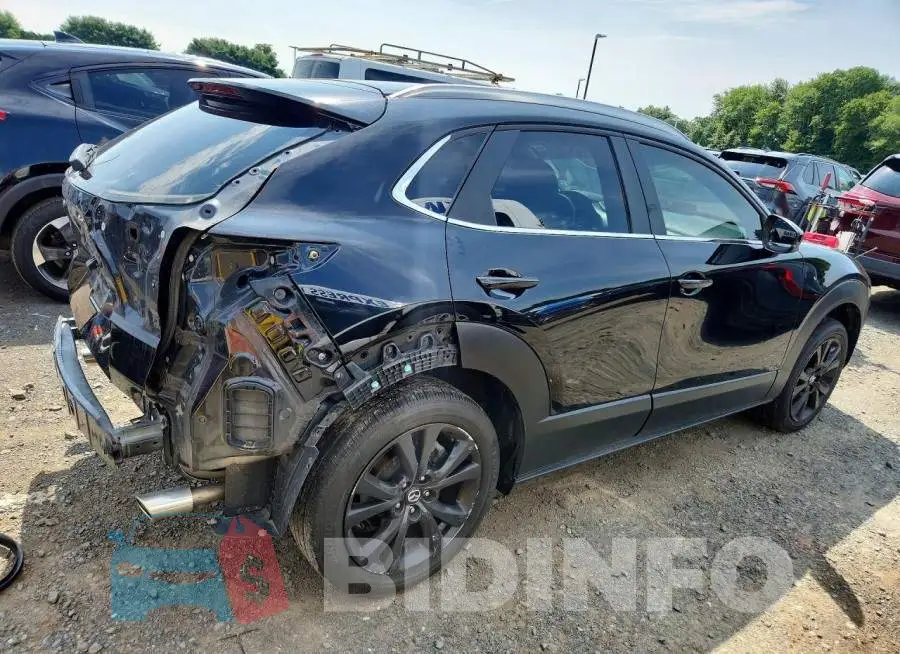 3MVDMBBM8RM657168 Photo# 3