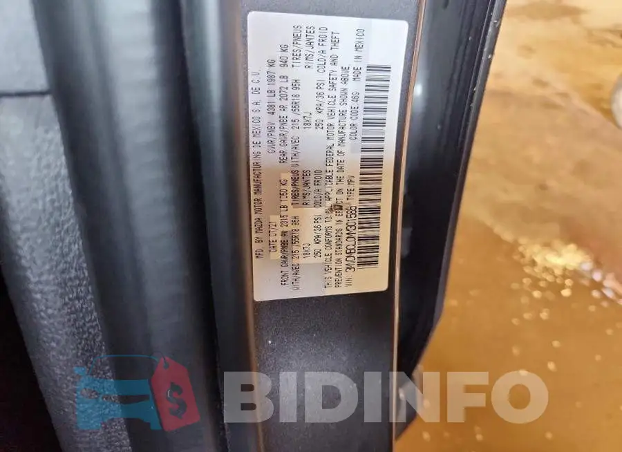 3MVDMBCL0MM301585 Photo# 14