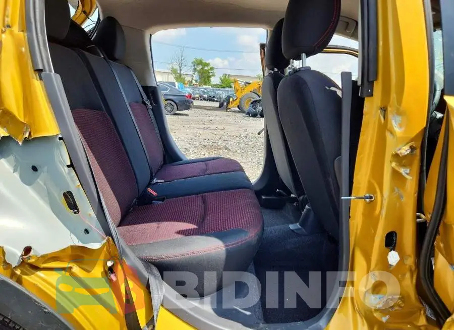 ML32AWHJ2RH001805 Photo# 10