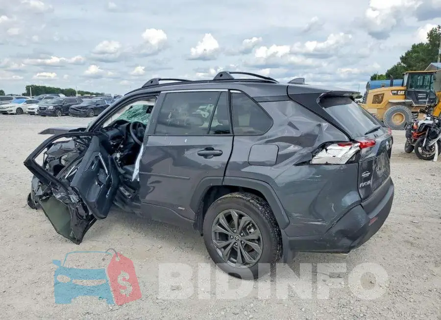 4T3B6RFV4RU156467 Photo# 2