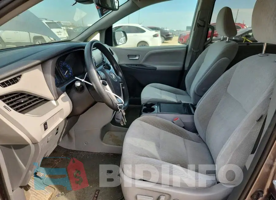 5TDKZ3DCXKS007381 Photo# 7
