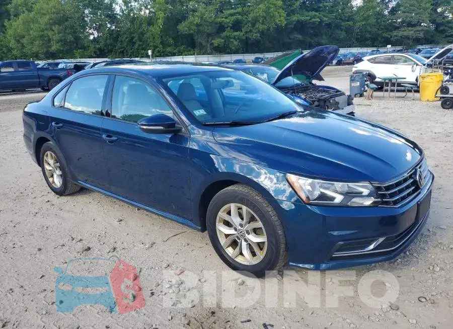 1VWAA7A37JC015899 Photo# 4
