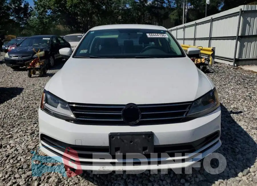 3VW167AJ3HM348142 Photo# 5