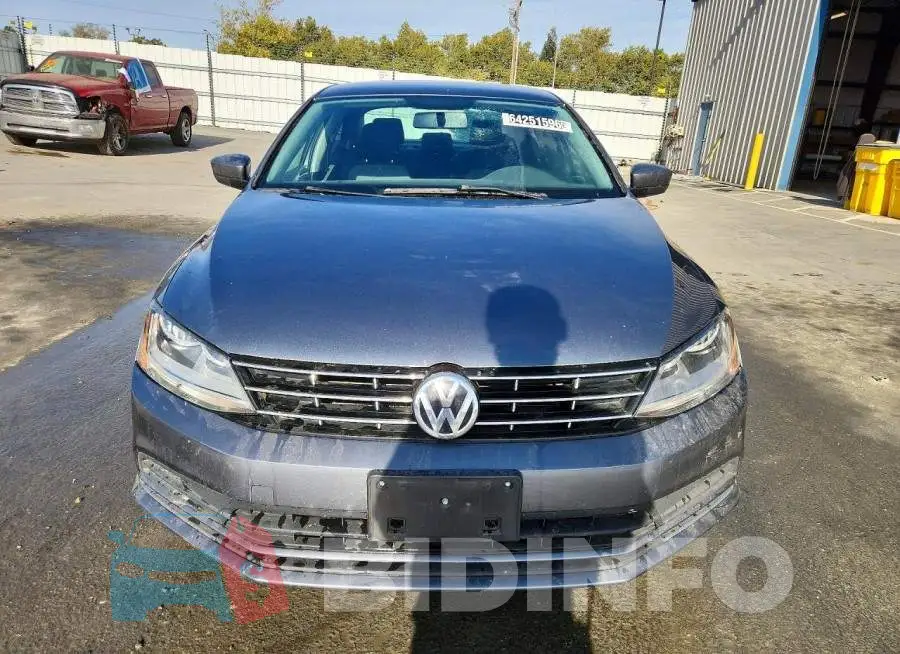 3VW2B7AJ9JM215312 Photo# 5