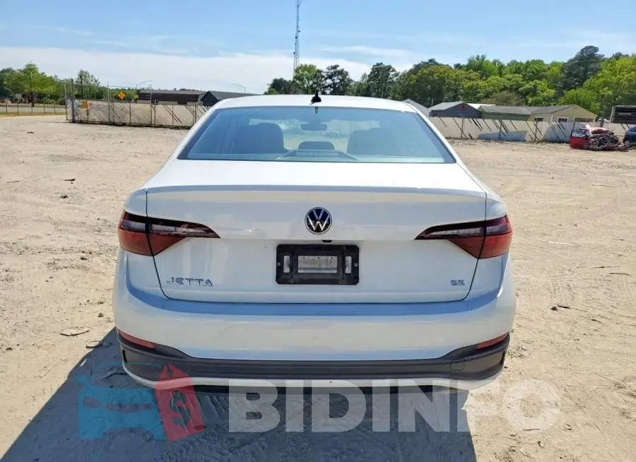 3VW7M7BU9NM020471 Photo# 6