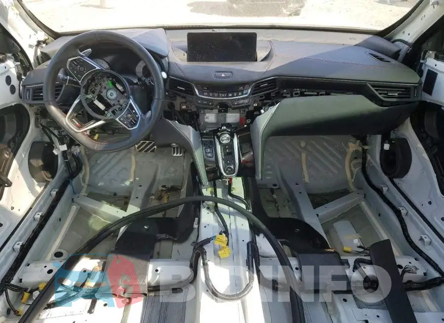 19UUB7F02MA001857 Photo# 8