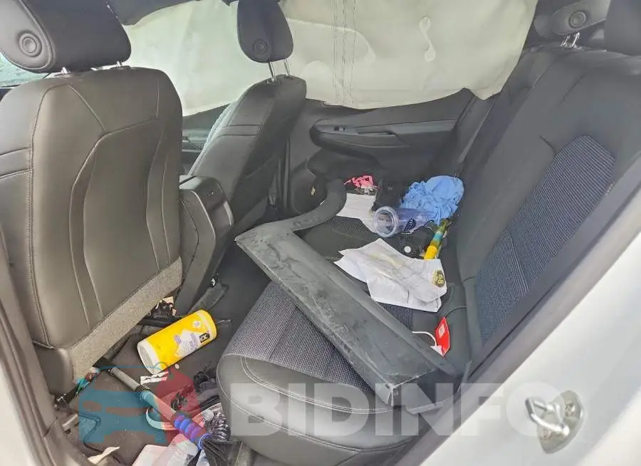 KL47LAEP9SB144830 Photo# 10