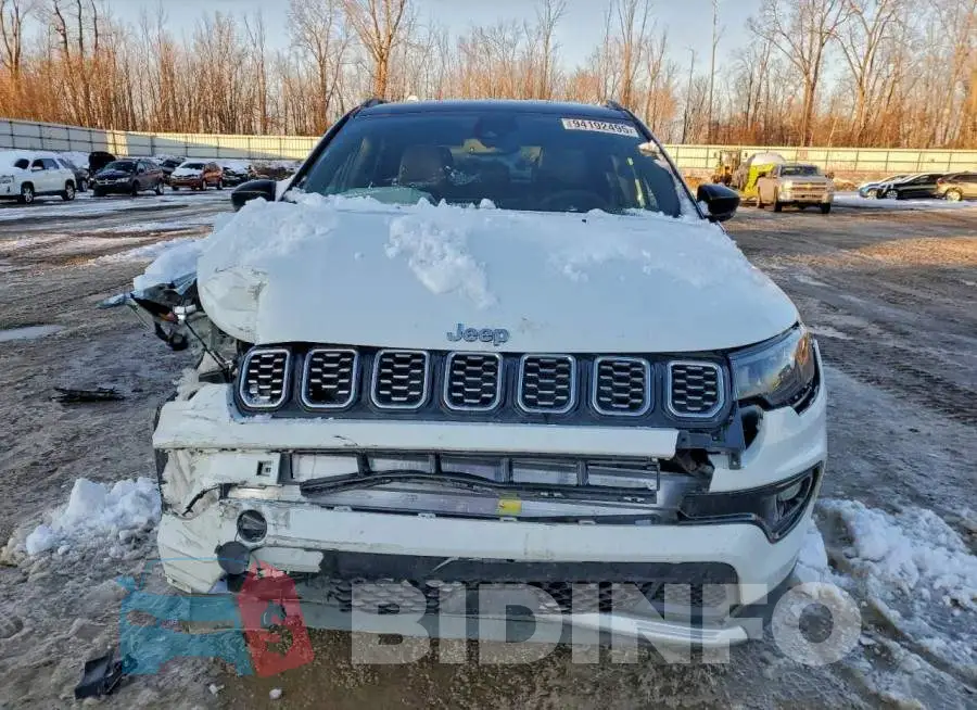 3C4NJDCN5ST560037 Photo# 5