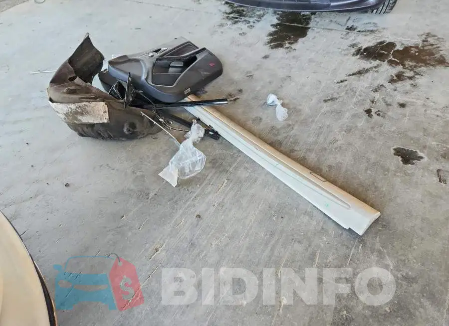 WDDSJ4EB2JN549281 Photo# 12