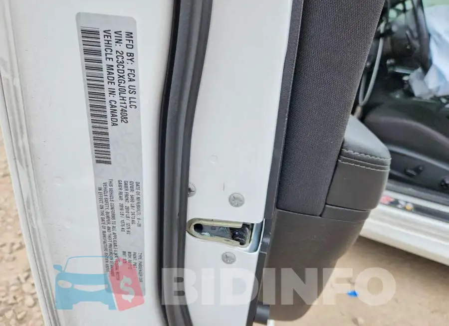 2C3CDXGJ0LH174082 Photo# 12