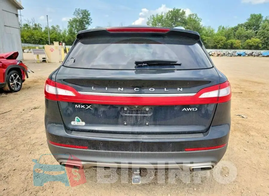 2LMPJ8LR2JBL14186 Photo# 6
