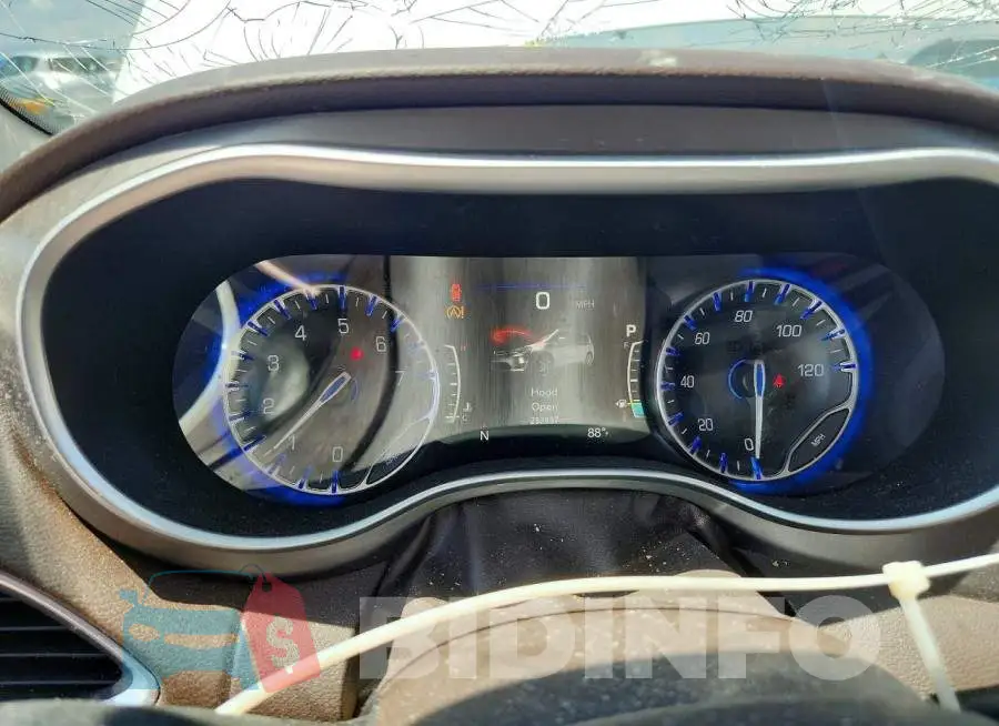 2C4RC1EG8JR315064 Photo# 9