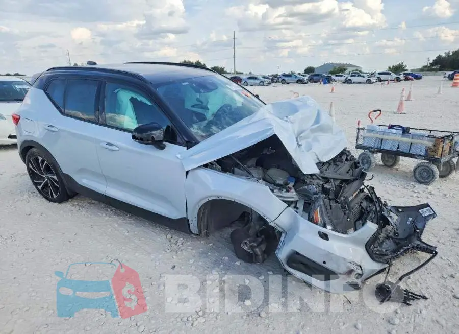 YV4162UM6M2525177 Photo# 4