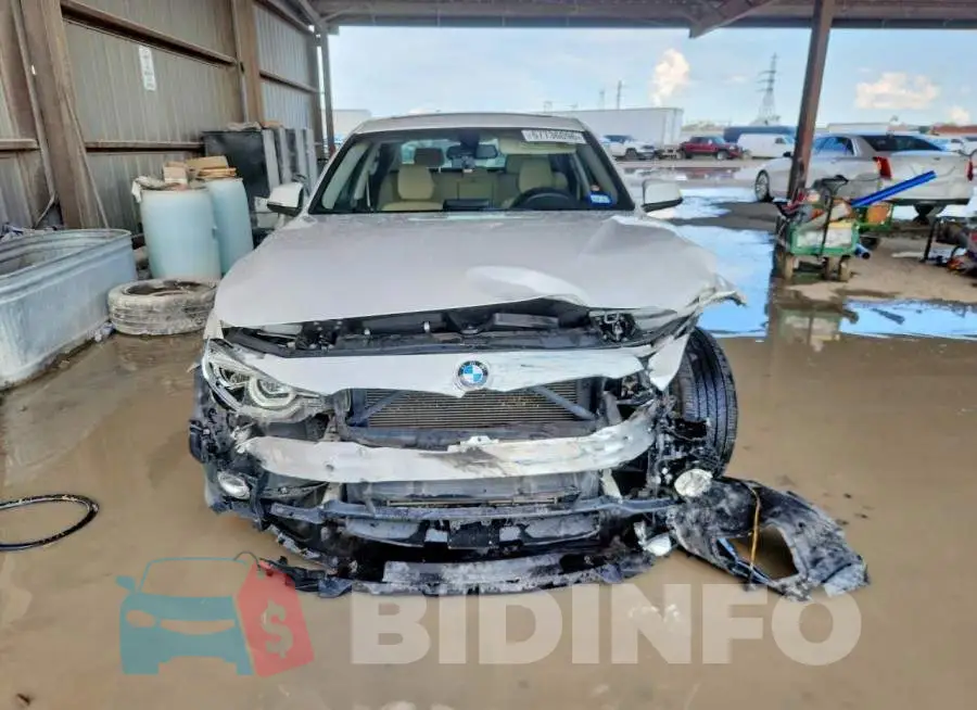 WBA8E1G57JNU91714 Photo# 5