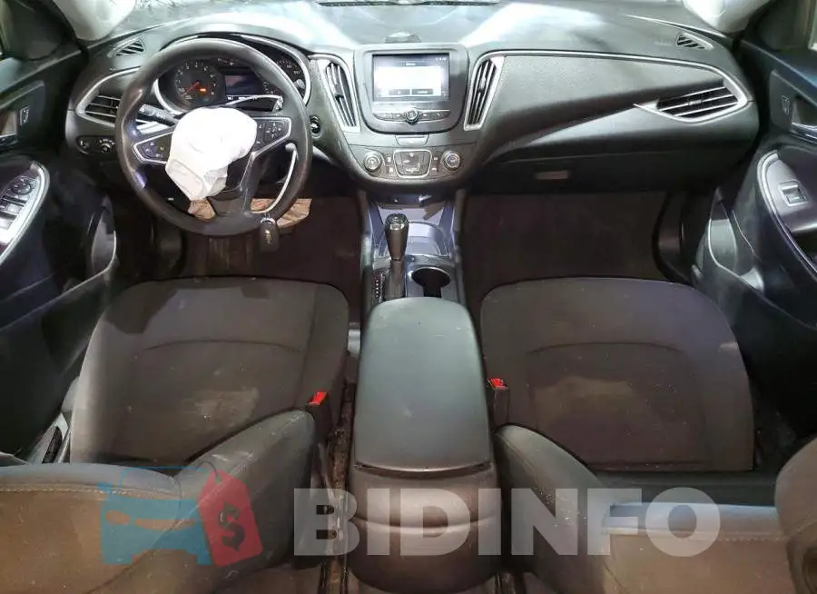 1G1ZB5ST5JF227083 Photo# 8