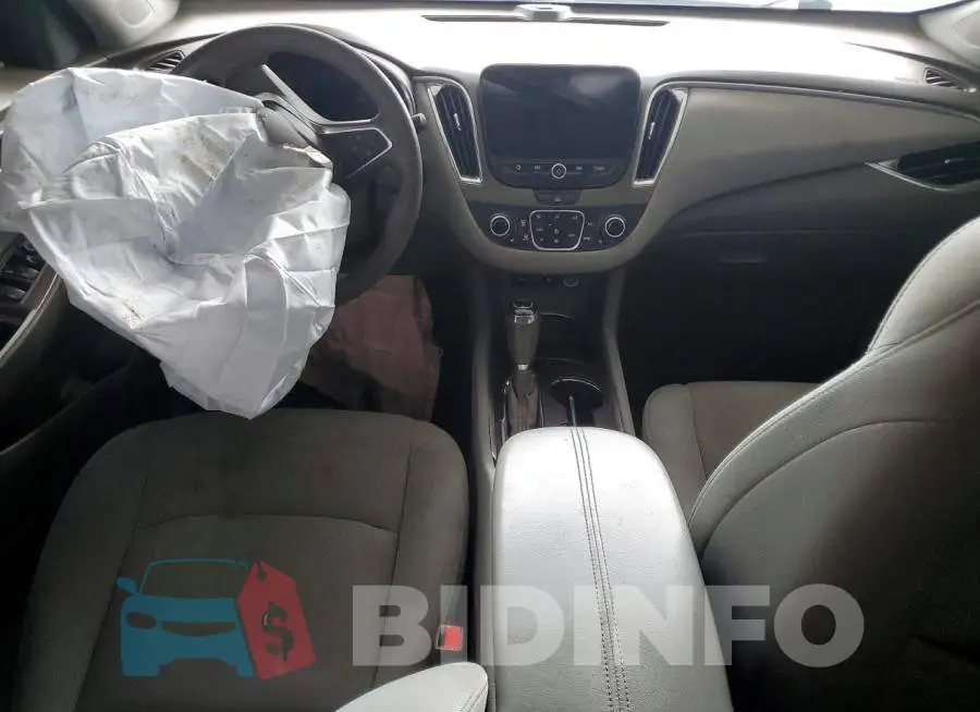 1G1ZD5ST1KF135965 Photo# 8