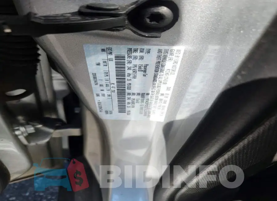 1FADP3E27JL249068 Photo# 12