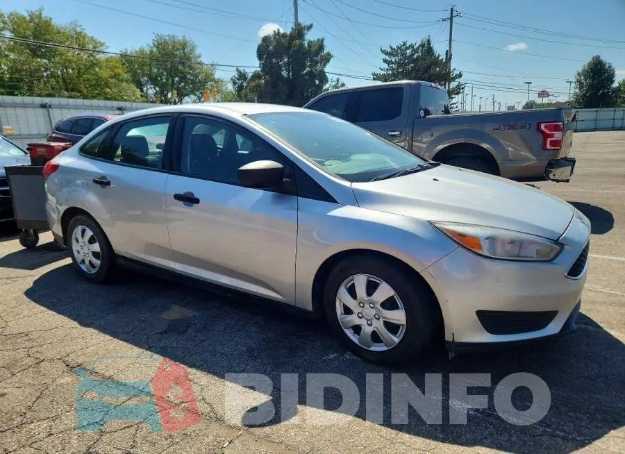 1FADP3E27JL249068 Photo# 4